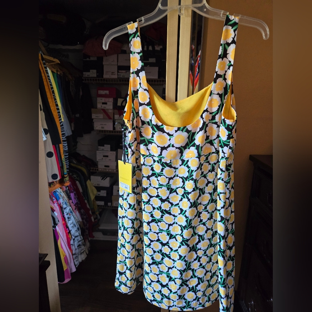DVF FOR TARGET DRESS - Picture 4 of 8